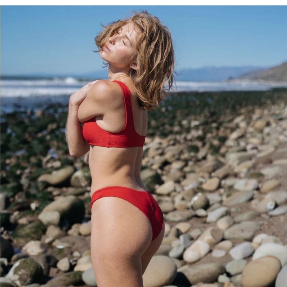 😎 Swamis Swimwear Sport Bikini